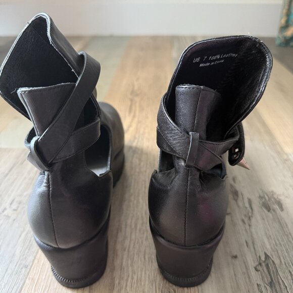 UNIF-Black Platform with Spiked Straps.  RARE - Picture 12 of 15